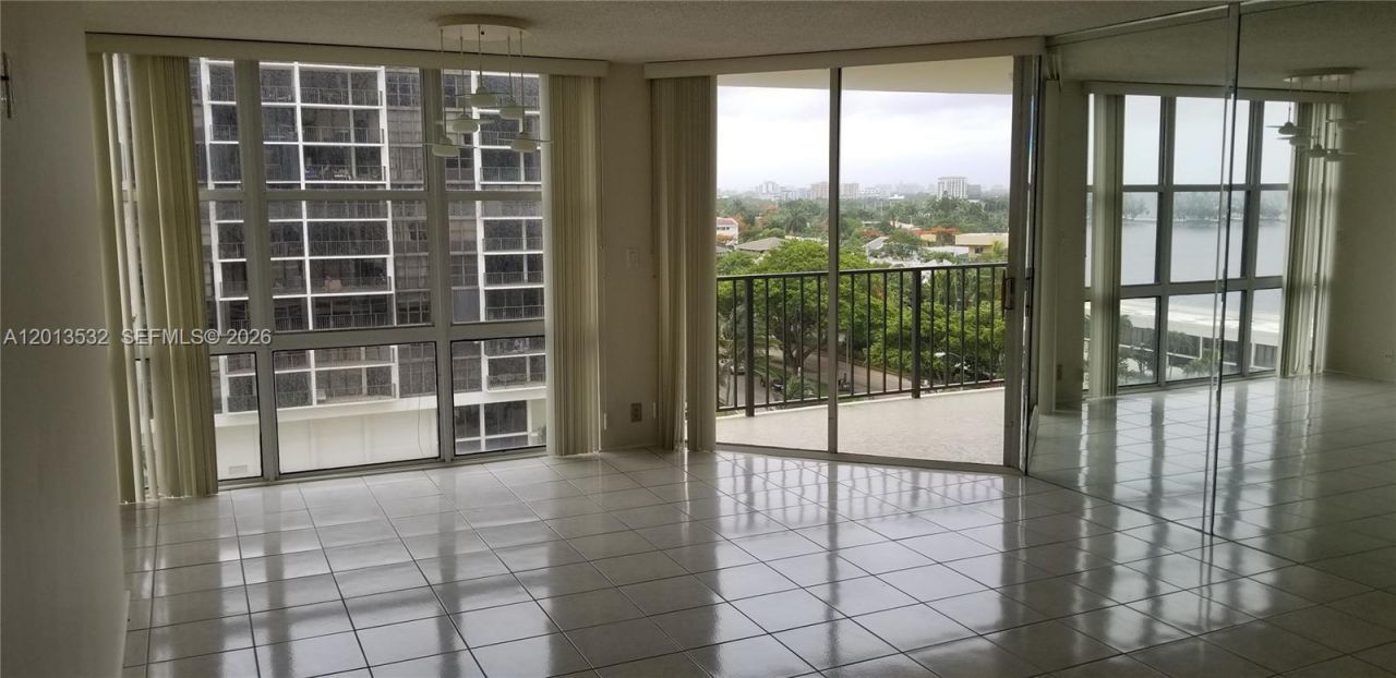 1901 Brickell Ave , Unit B906, Miami, FL 33129 Photo