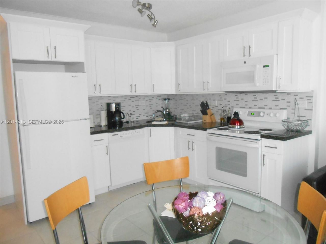5401 Collins Ave, Unit 932, Miami Beach, FL 33140 Photo