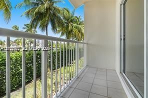 21399 Marina Cove Cir, Unit 11M, Aventura, FL 33180 Photo