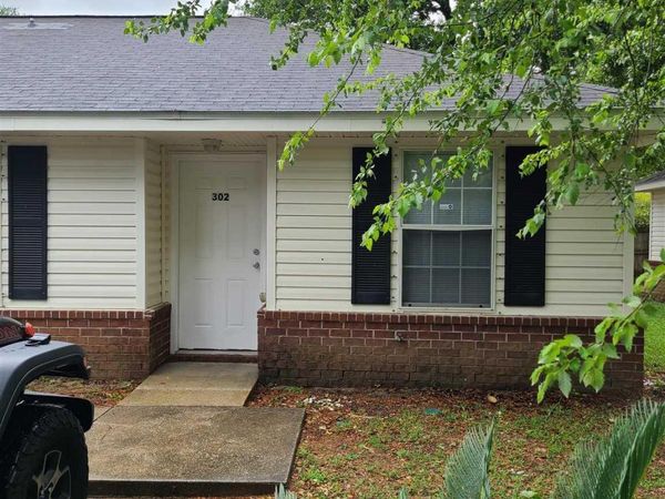 1421 N 61st Ave, Unit 101, Pensacola, FL 32506