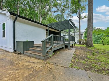 6625 Suburban Drive, Raleigh, NC 27615