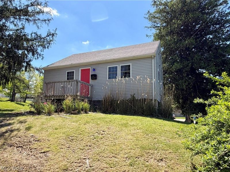 124 E King Street, Zanesville, OH 43701 Photo 2