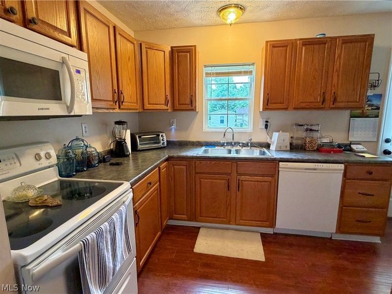 124 E King Street, Zanesville, OH 43701 Photo 8