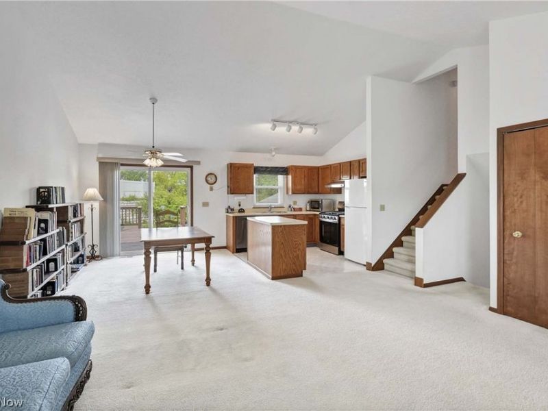 6396 Olive Avenue, North Ridgeville, OH 44039 Photo 6