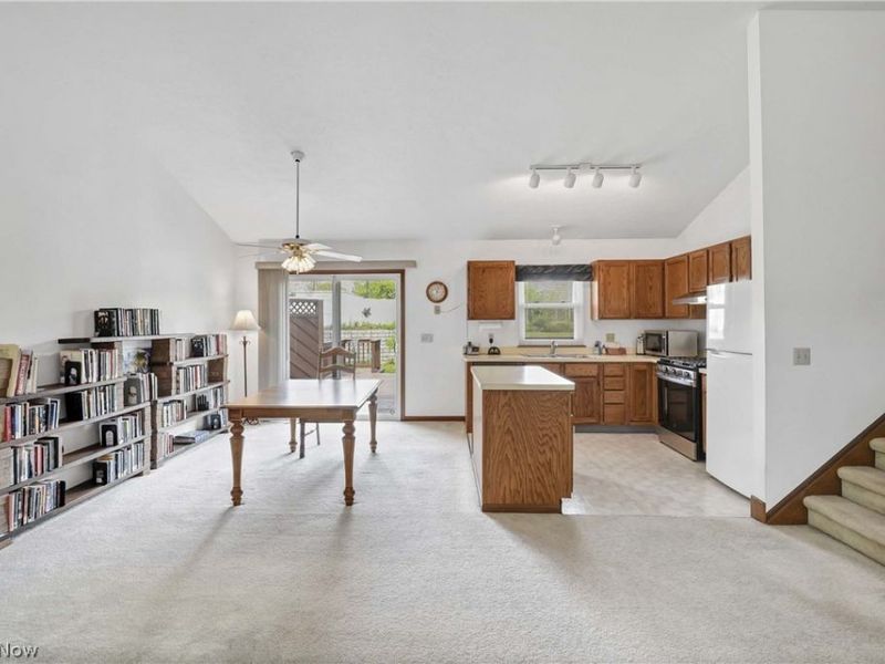 6396 Olive Avenue, North Ridgeville, OH 44039 Photo 8