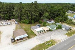 674 Sniders Highway photo 4