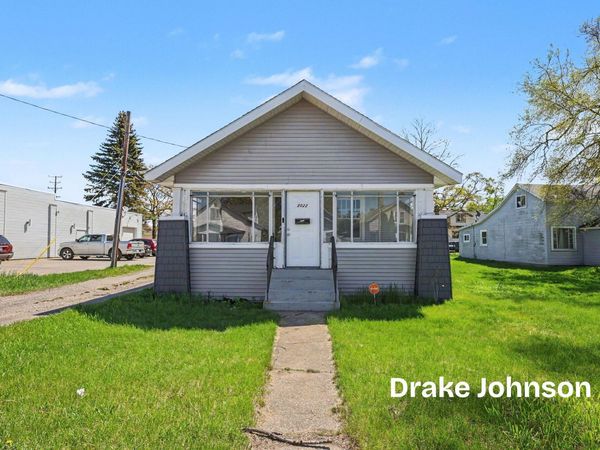2022 Henry Street, Muskegon, MI 49441