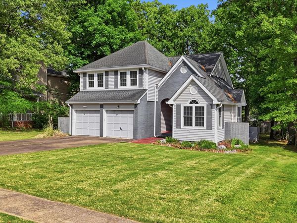 2418 Charleston Square, Chattanooga, TN 37421