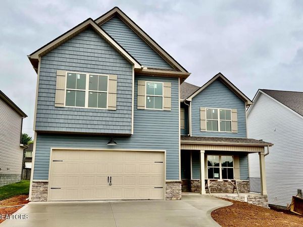 8918 Queensdale Lane, Knoxville, TN 37924