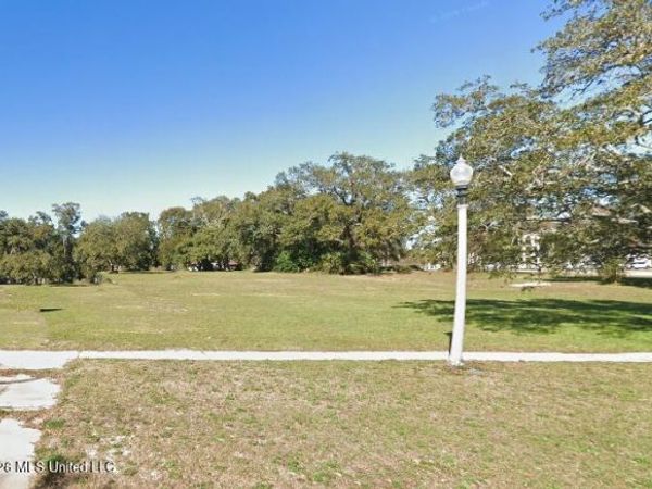 1252-1270 Beach Boulevard, Biloxi, MS 39530