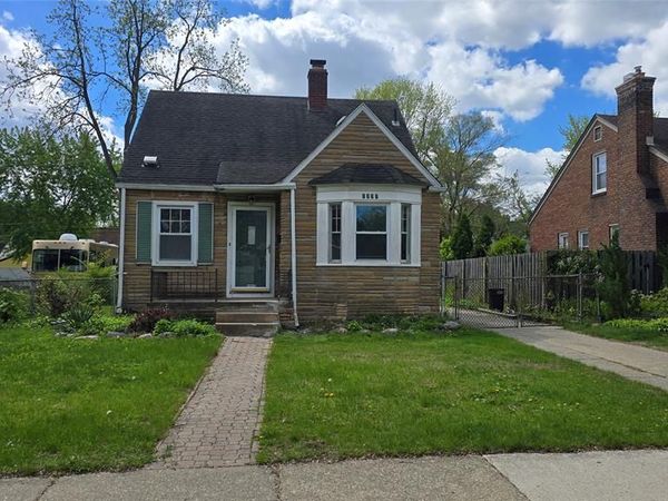 1337 W Saratoga Street, Ferndale, MI 48220