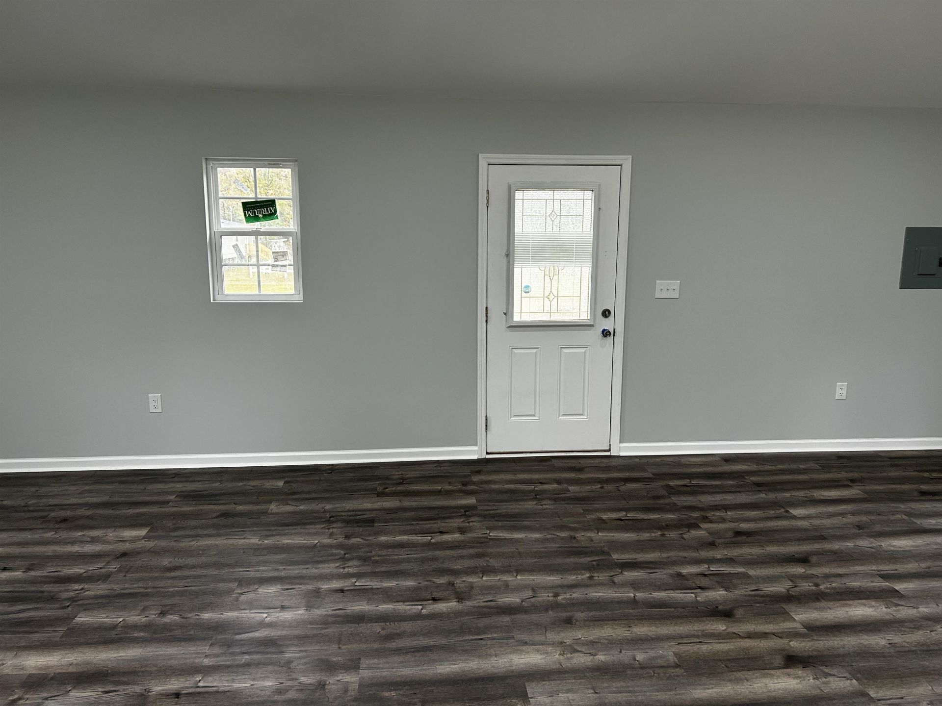 255 Ole Maple St.  Photo 6