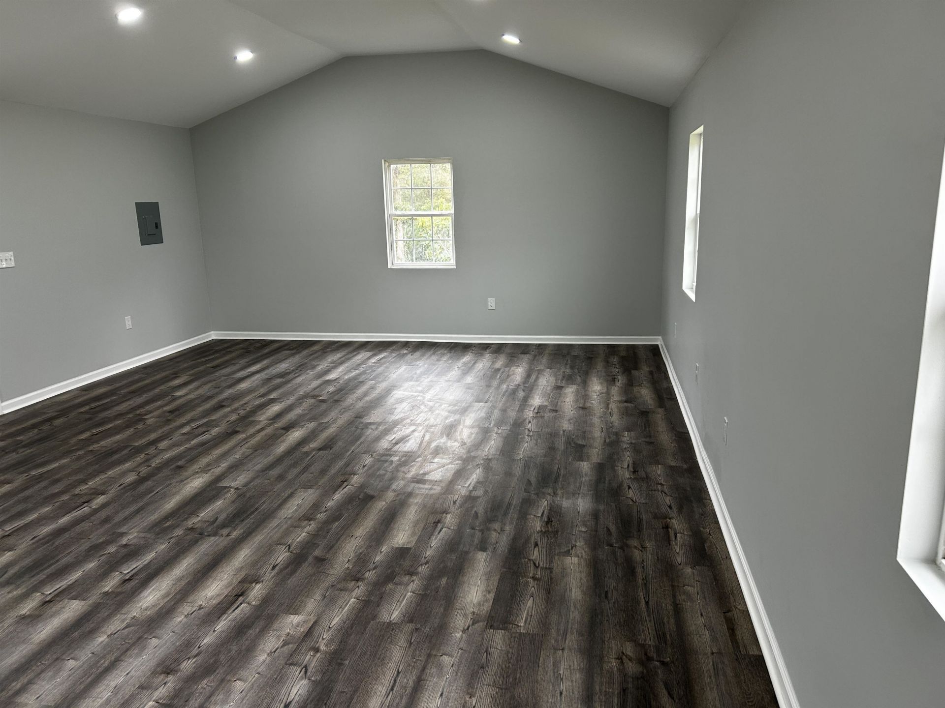 255 Ole Maple St.  Photo 7