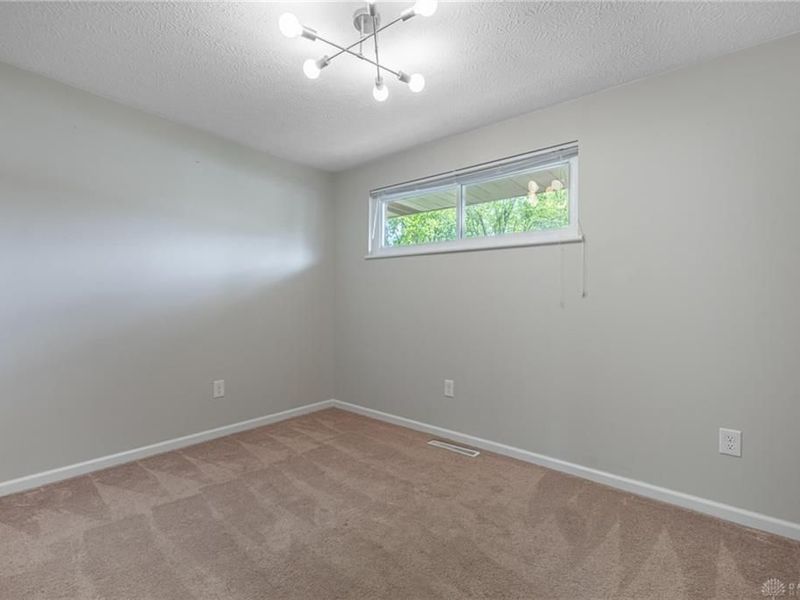 9398 Shawhan Drive, Centerville, OH 45458 Photo 17