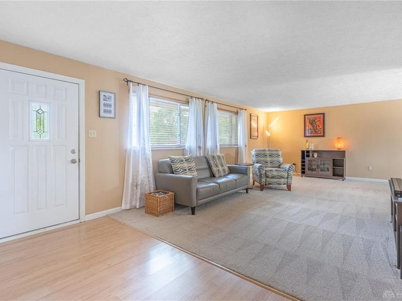 9398 Shawhan Drive, Centerville, OH 45458 Photo 4