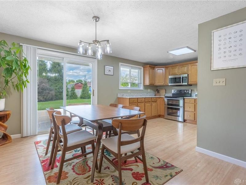 9398 Shawhan Drive, Centerville, OH 45458 Photo 8