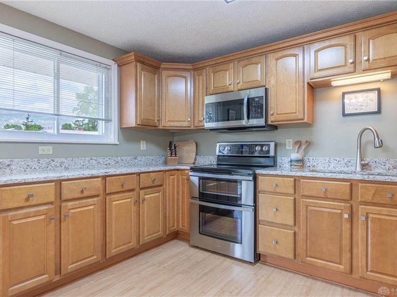 9398 Shawhan Drive, Centerville, OH 45458 Photo 9