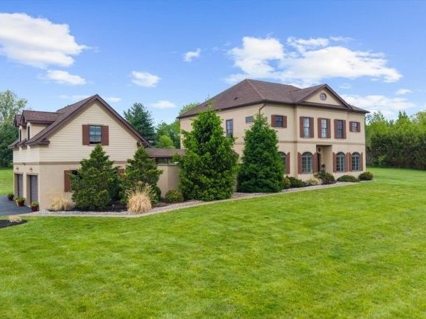 313 Ridge Rd, Kingwood, NJ 08825