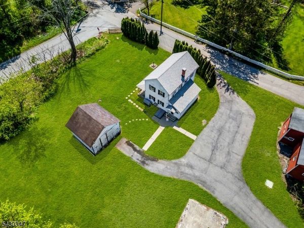 131 Vail Rd, Knowlton, NJ 07832