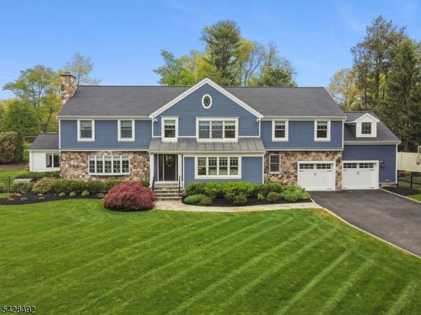 18 Sandy Hill Rd, Chatham, NJ 07928