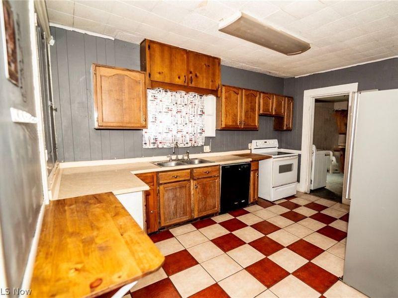 337 3rd Street NW, New Philadelphia, OH 44663 Photo 14