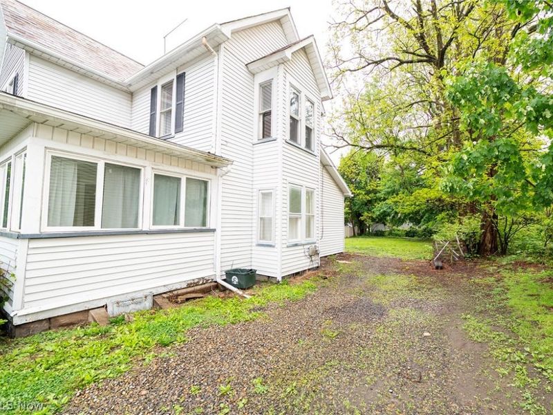 337 3rd Street NW, New Philadelphia, OH 44663 Photo 3