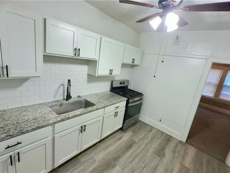 2201 Oakdale Road, Cleveland Heights, OH 44118 Photo 12