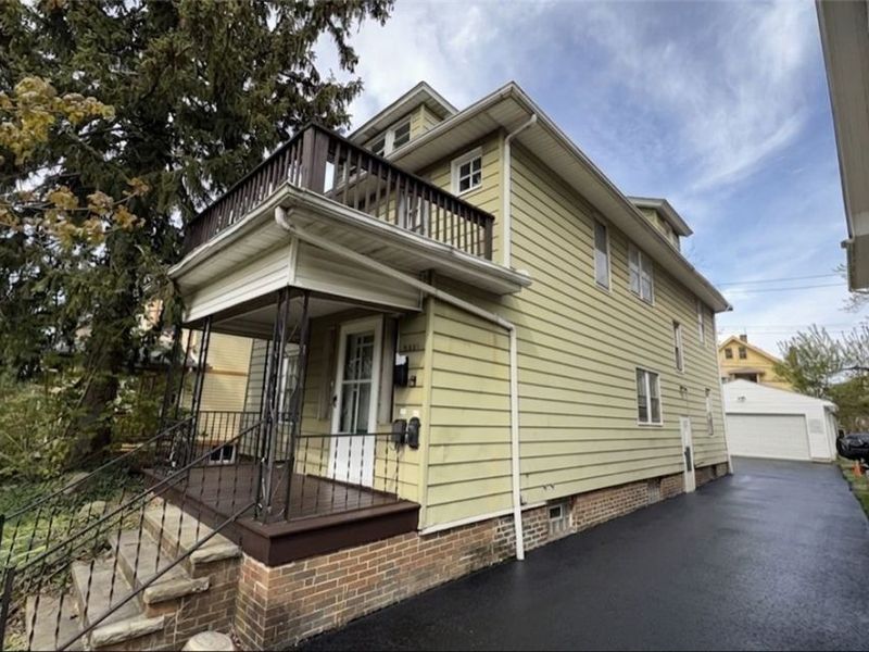 2201 Oakdale Road, Cleveland Heights, OH 44118 Photo 3