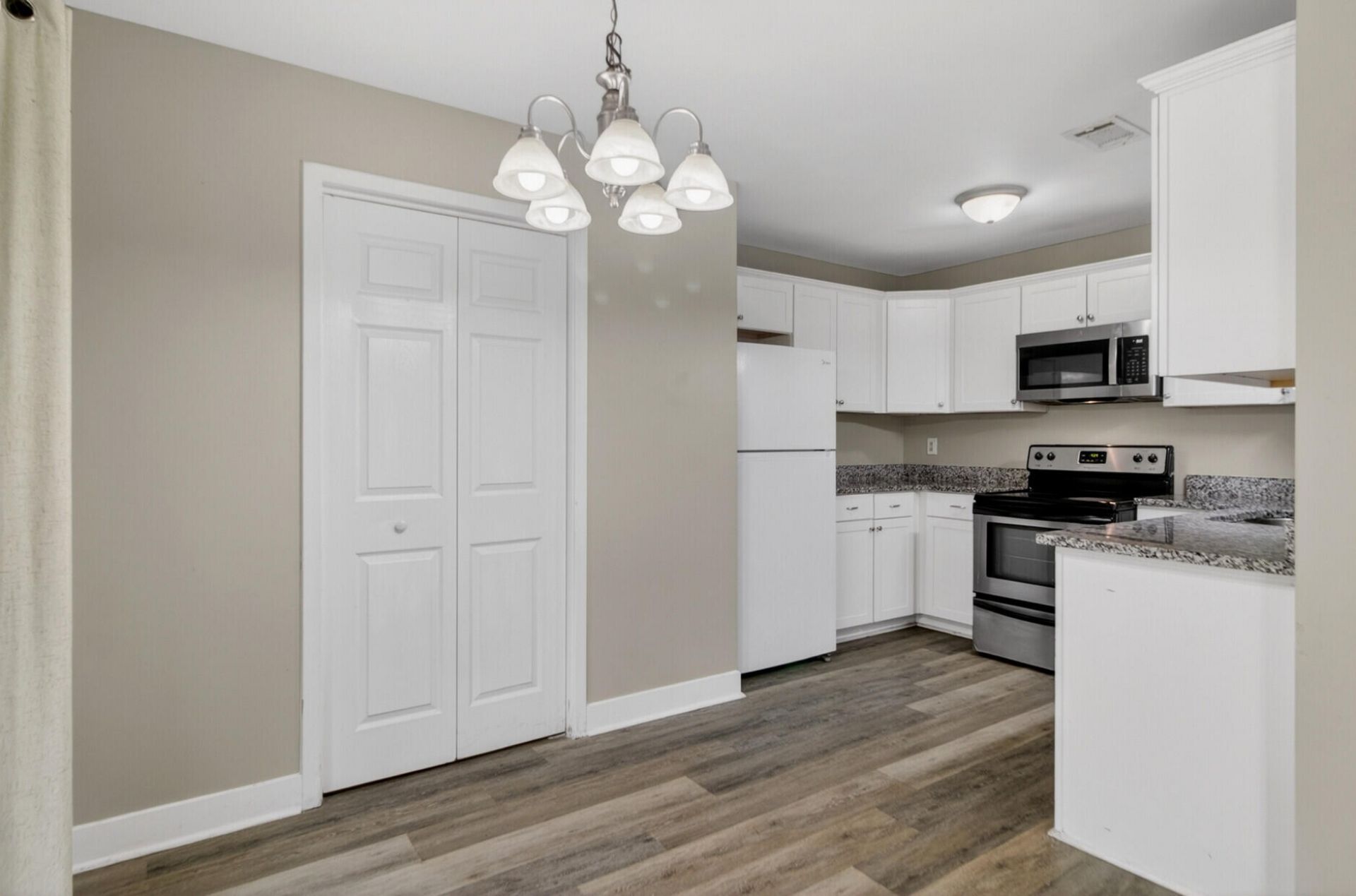 2011 Coldspring Drive Photo 10