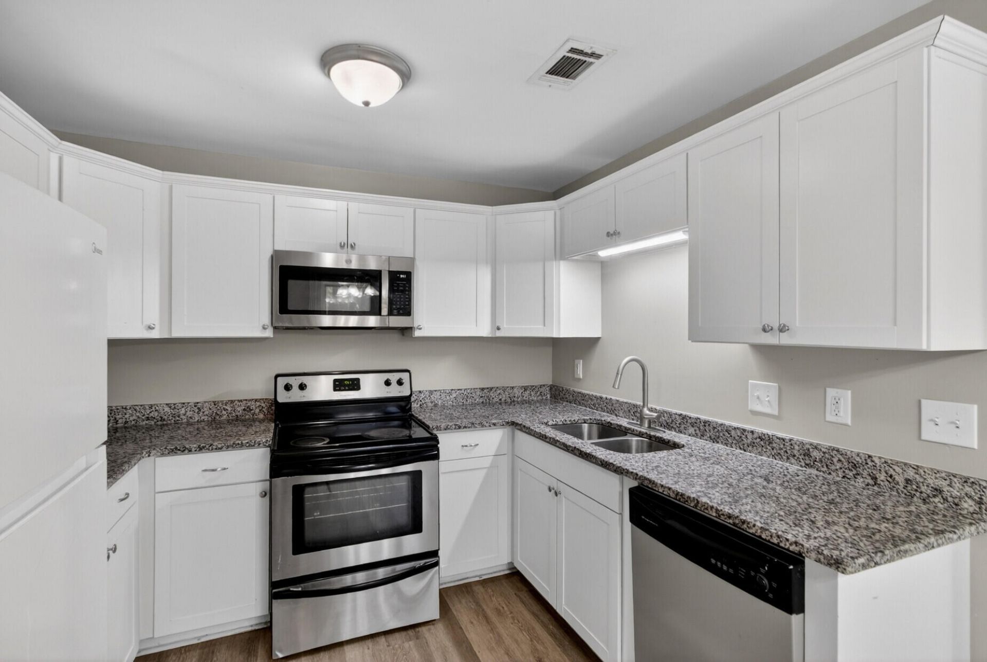 2011 Coldspring Drive Photo 13
