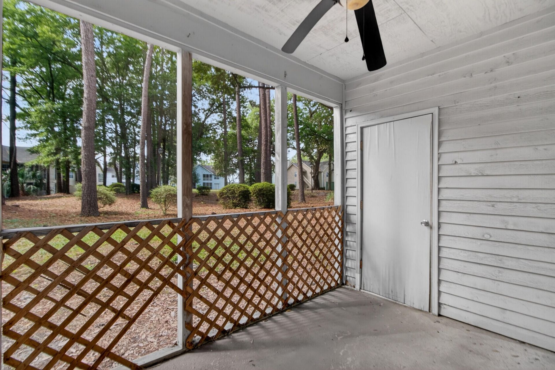 2011 Coldspring Drive Photo 29