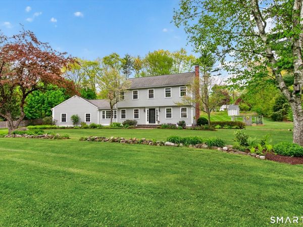 50 Fox Den, Simsbury, CT 06092