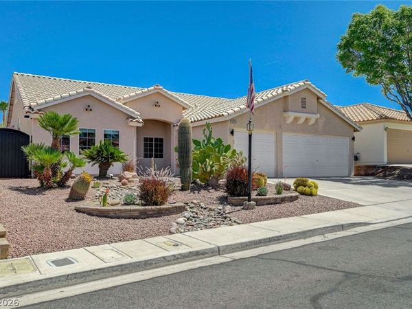 2478 Vegas Vic Street, Henderson, NV 89002