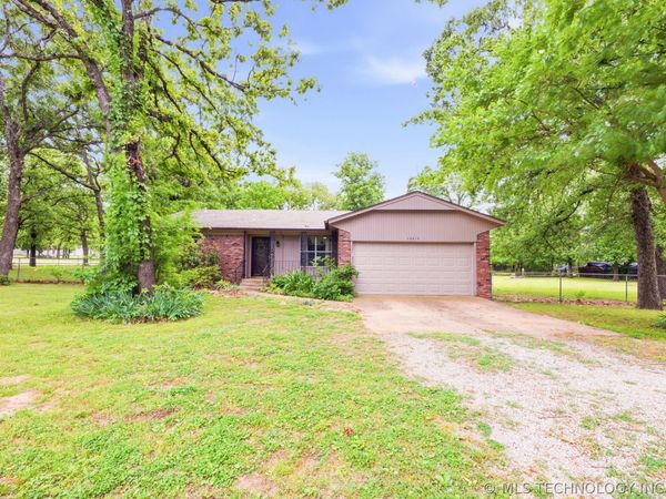 10616 W Houston Street , Sapulpa, OK 74066