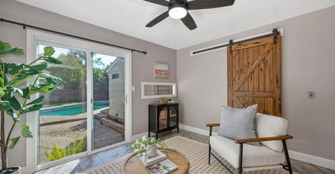 5712 Carlson Dr, Sacramento, CA 95819 Photo