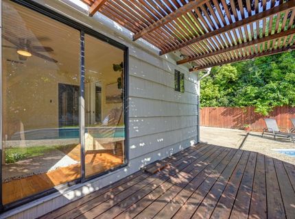 5712 Carlson Dr, Sacramento, CA 95819 Photo