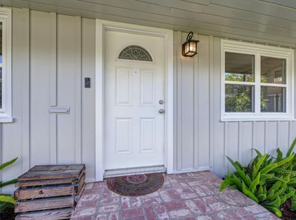 5712 Carlson Dr, Sacramento, CA 95819 Photo