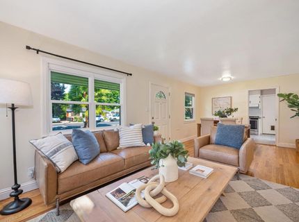 5712 Carlson Dr, Sacramento, CA 95819 Photo