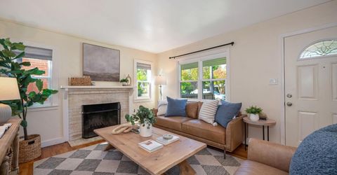 5712 Carlson Dr, Sacramento, CA 95819 Photo