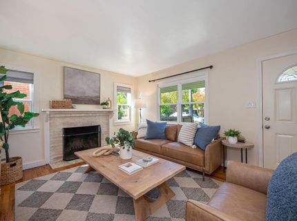 5712 Carlson Dr, Sacramento, CA 95819 Photo