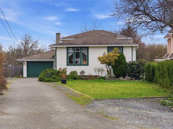 2829 Pickford Rd , Colwood, BC V9B 2K3