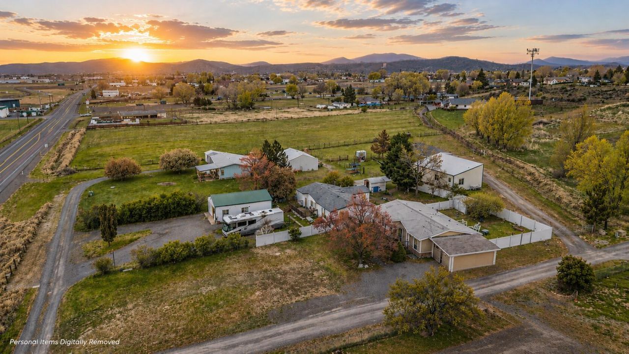 4445 Southside, Klamath Falls, OR 97603 Main Photo
