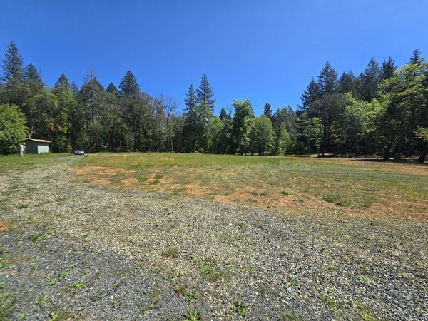 847 Caves Highway, Cave Junction, OR 97523