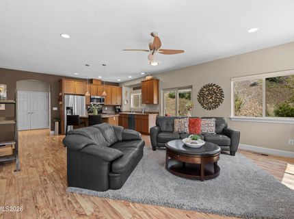 190 E Laramie Drive, Reno, NV 89521 Photo