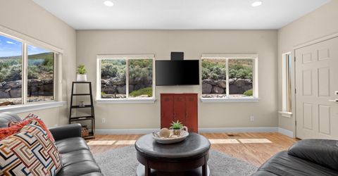 190 E Laramie Drive, Reno, NV 89521 Photo