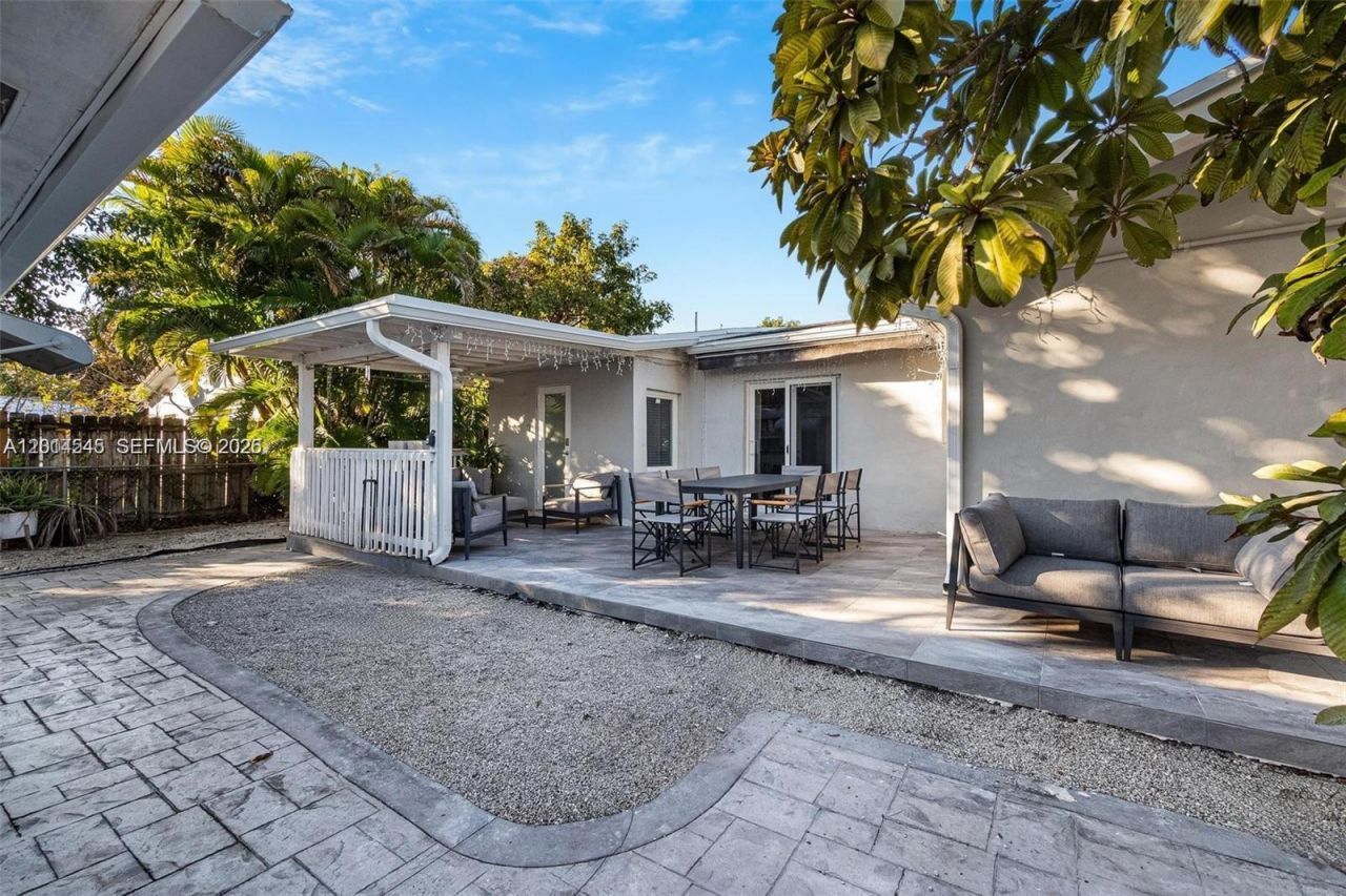 1946 SW 20th St , Unit 1946, Miami, FL 33145 Photo