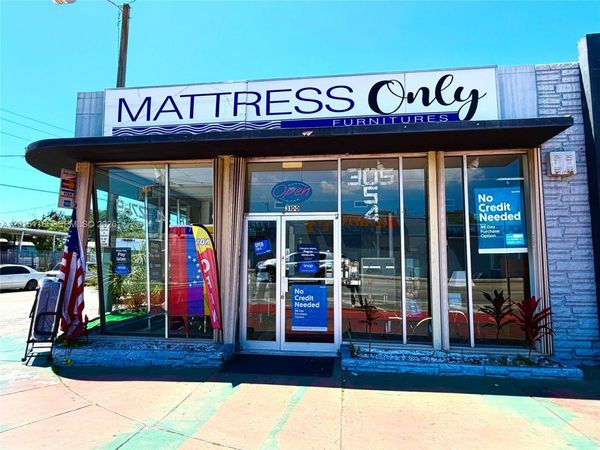 3100 NW 7th St , Miami, FL 33125