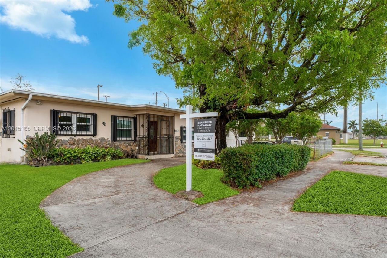 2674 W 8th Ct, Hialeah, FL 33010 Photo