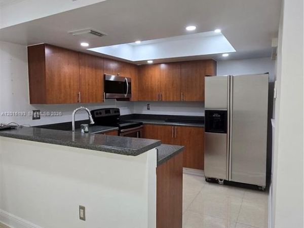 10805 NW 7th St , Unit 3-22, Miami, FL 33172