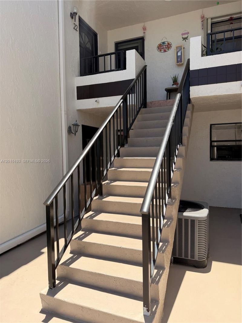 10805 NW 7th St, Unit 3-22, Miami, FL 33172 Photo